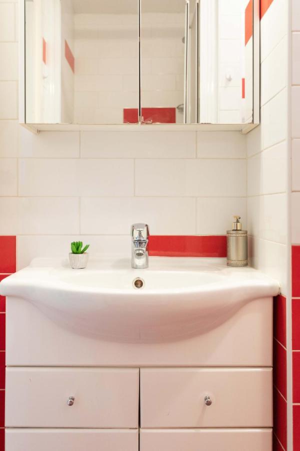 2Bdr Apartment With Balcony Near Maksimir Zagreb Exteriör bild