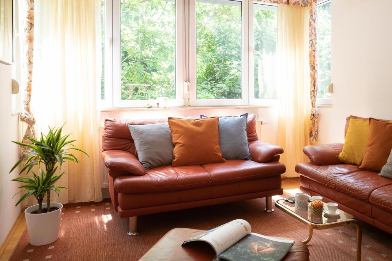 2Bdr Apartment With Balcony Near Maksimir Zagreb Exteriör bild